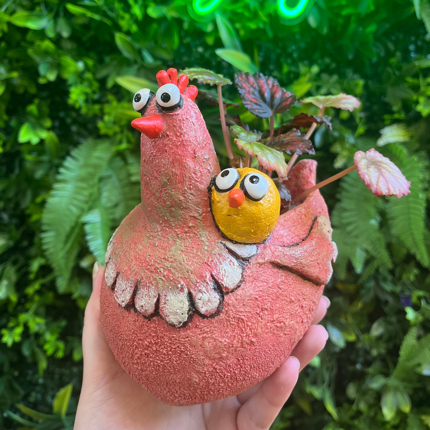 Mama Hen & Chicks - Blobhouse Planters